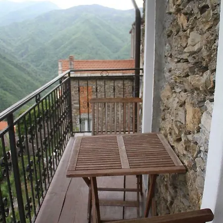 Medievale Couette-café 3*